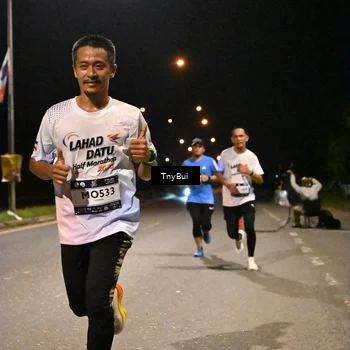 Runner Photo 7720790