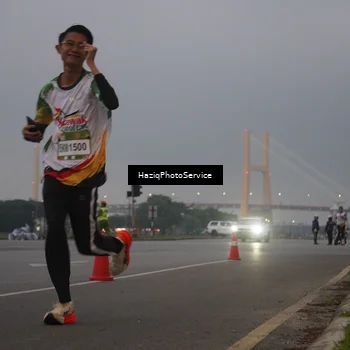 Runner Photo 7720817