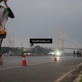Runner Photo 7720821