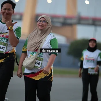Runner Photo 7720837