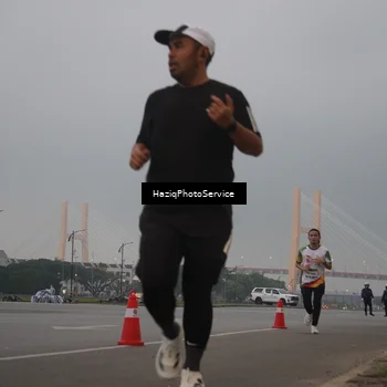 Runner Photo 7720844