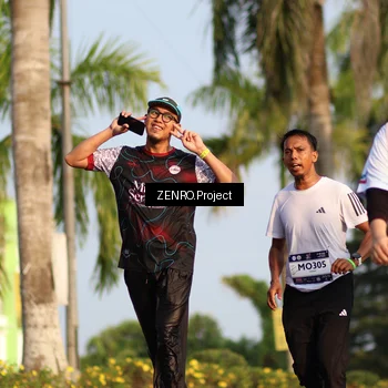 Runner Photo 7720893