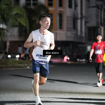 Runner Photo 7720897