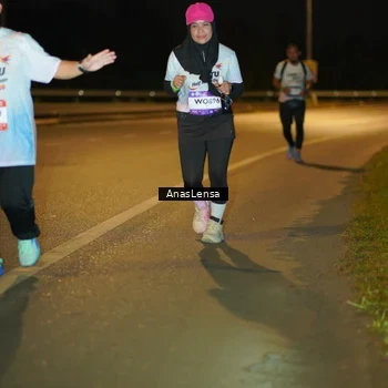 Runner Photo 7720899