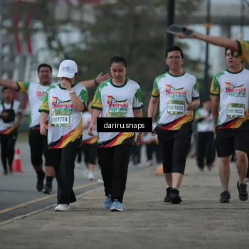 Runner Photo 7720905