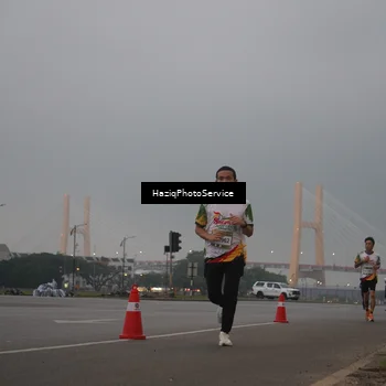 Runner Photo 7720922