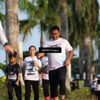 Runner Photo 7720941