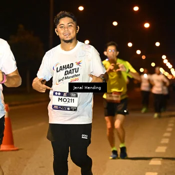 Runner Photo 7720943