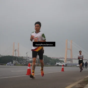 Runner Photo 7720982
