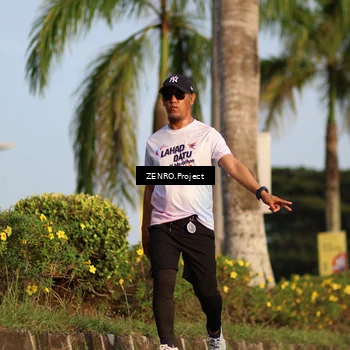 Runner Photo 7720983
