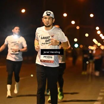 Runner Photo 7720987