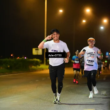 Runner Photo 7720990