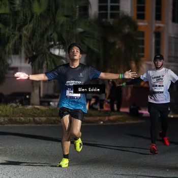 Runner Photo 7721002