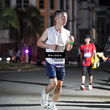 Runner Photo 7721004