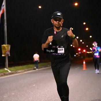 Runner Photo 7721043