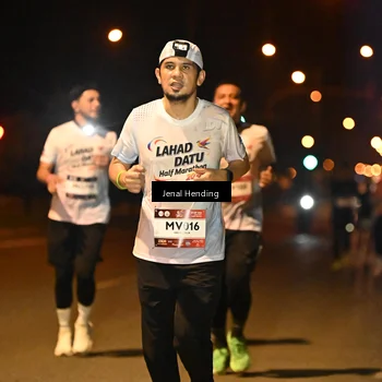 Runner Photo 7721051
