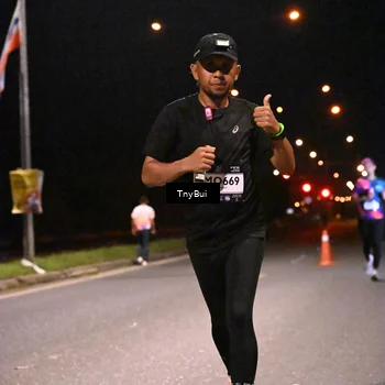 Runner Photo 7721074