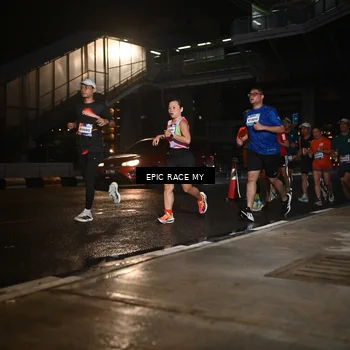 Runner Photo 7721075
