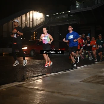 Runner Photo 7721091