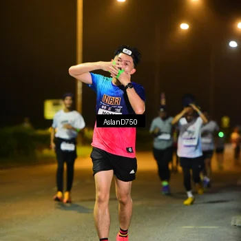 Runner Photo 7721097