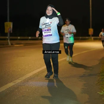 Runner Photo 7721099