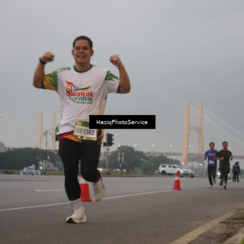 Runner Photo 7721104