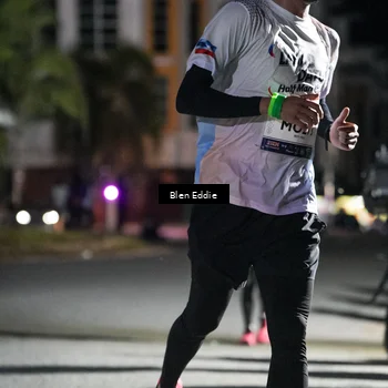 Runner Photo 7721111