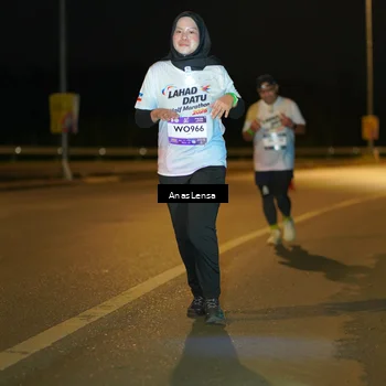 Runner Photo 7721116