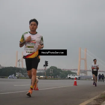 Runner Photo 7721128