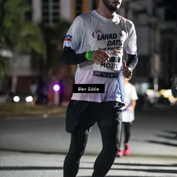 Runner Photo 7721142
