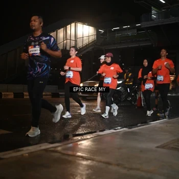 Runner Photo 7721156