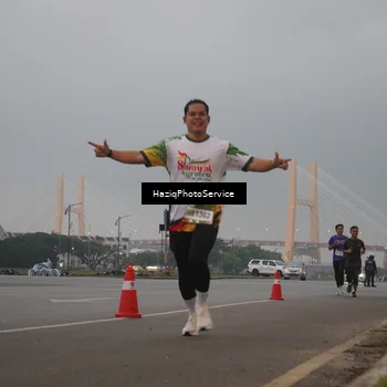 Runner Photo 7721165