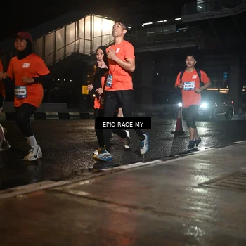 Runner Photo 7721171