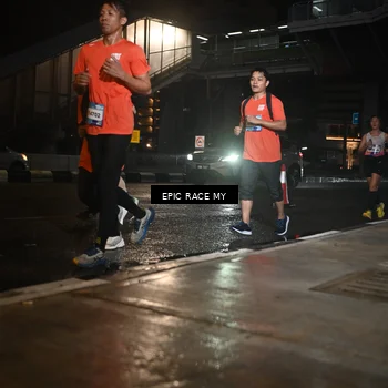 Runner Photo 7721190