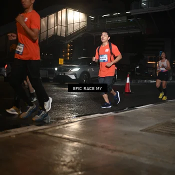 Runner Photo 7721193