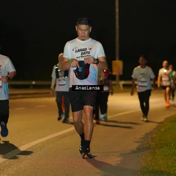 Runner Photo 7721194