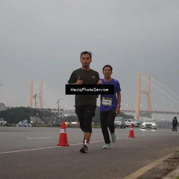 Runner Photo 7721208
