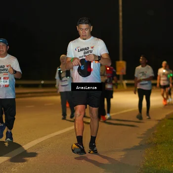 Runner Photo 7721211