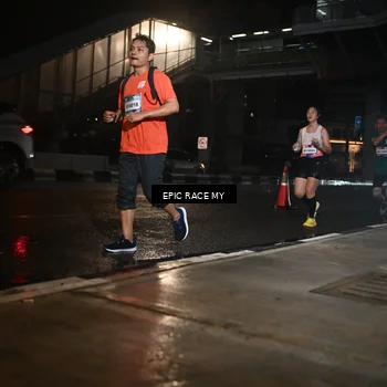 Runner Photo 7721215