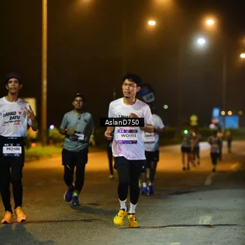 Runner Photo 7721226