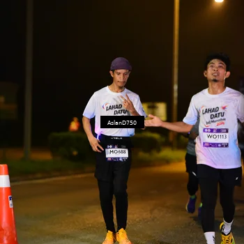 Runner Photo 7721229