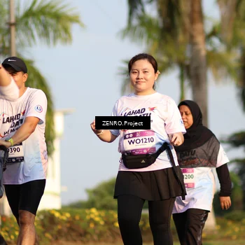 Runner Photo 7721231