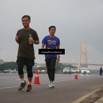 Runner Photo 7721242