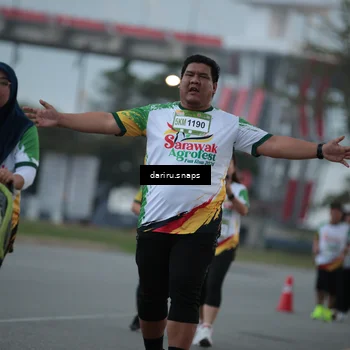 Runner Photo 7721248