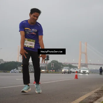 Runner Photo 7721255