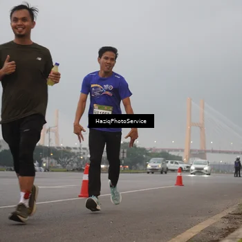 Runner Photo 7721263