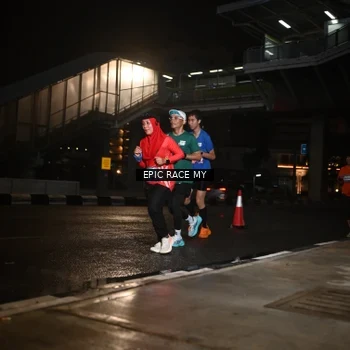 Runner Photo 7721280