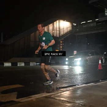 Runner Photo 7721289