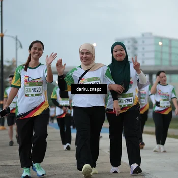 Runner Photo 7721290