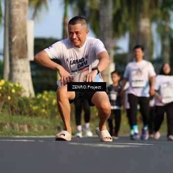 Runner Photo 7721302